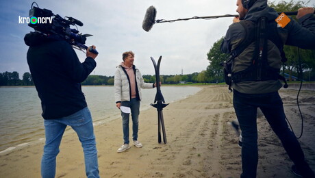 Kan Klaas drie spongen maken op het water?